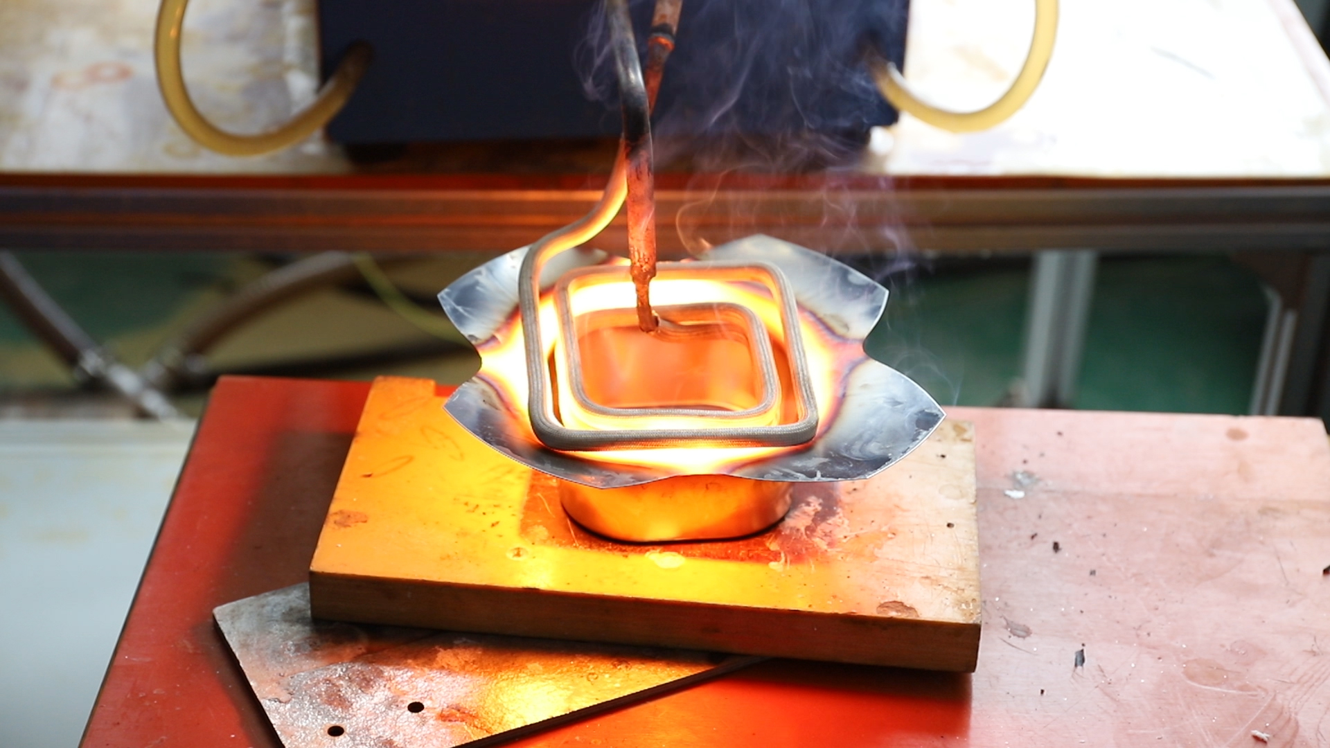 高頻感應(yīng)加熱機(jī)該如何選擇？二手的便宜嗎？