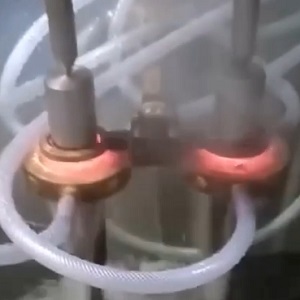 曲軸頸的高頻加熱設(shè)備淬火有幾種工藝方法？優(yōu)點有哪些？